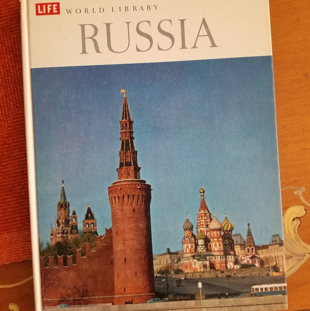 Antique Life World Library Russia book from 1961